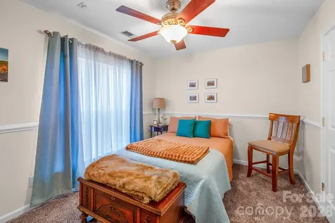 2713 Mill Valley Court Matthews NC 28105