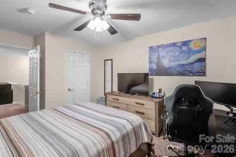 2713 Mill Valley Court Matthews NC 28105