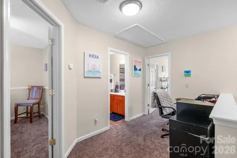 2713 Mill Valley Court Matthews NC 28105