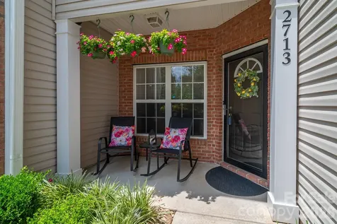 2713 Mill Valley Court Matthews NC 28105