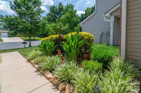 2713 Mill Valley Court Matthews NC 28105