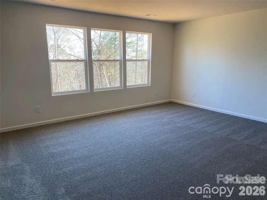 1662 Nicholas Way Hickory NC 28602