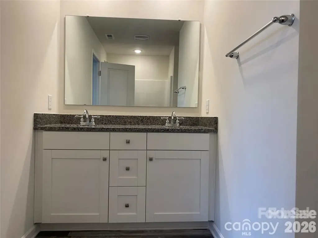 1662 Nicholas Way Hickory NC 28602