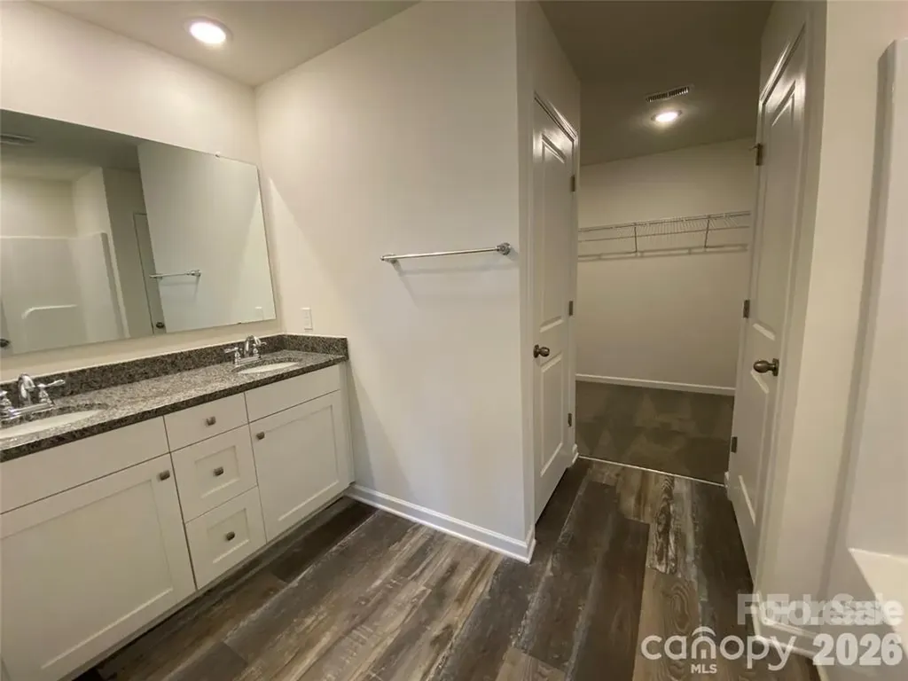 1662 Nicholas Way Hickory NC 28602
