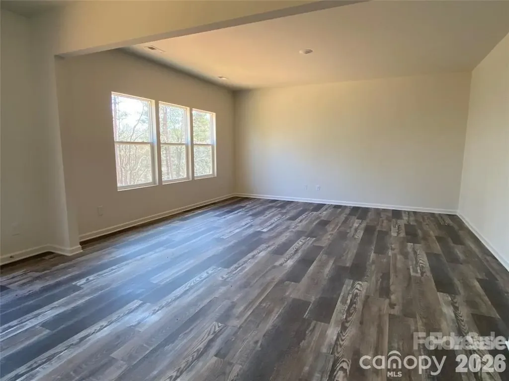 1662 Nicholas Way Hickory NC 28602