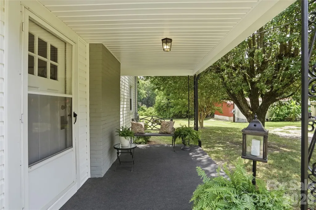 1203 W Gold Street Extension Kings Mountain NC 28086