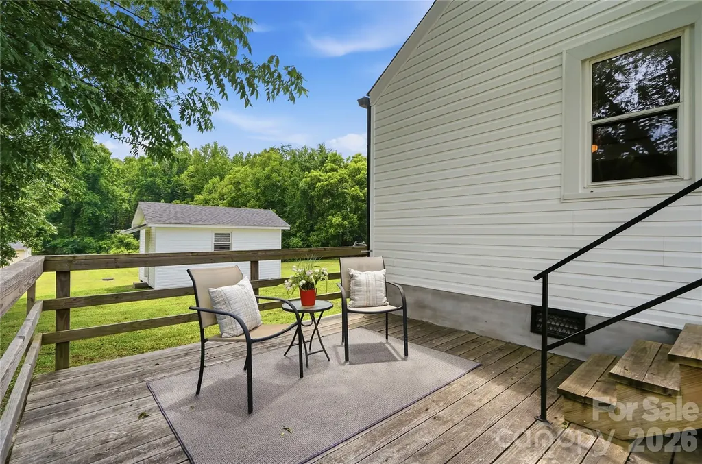 1203 W Gold Street Extension Kings Mountain NC 28086