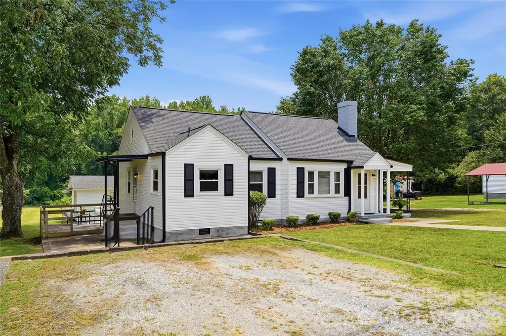 1203 W Gold Street Extension Kings Mountain NC 28086