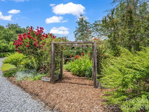 115 Apple Meadow Court Lake Lure NC 28746