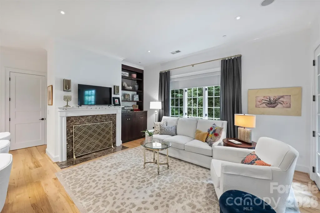 241 Queens Road Charlotte NC 28204