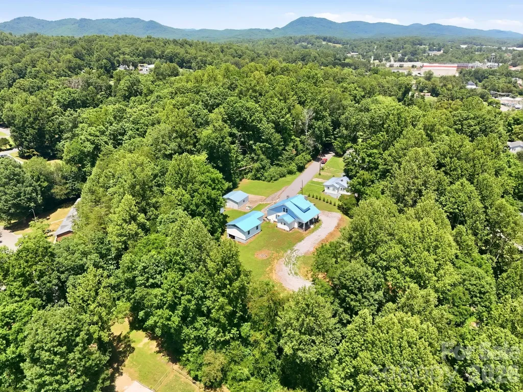 1231 Caldwell Place NW Lenoir NC 28645