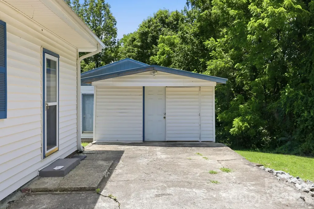 1231 Caldwell Place NW Lenoir NC 28645