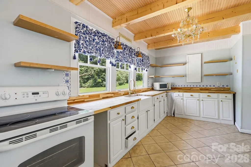 1231 Caldwell Place NW Lenoir NC 28645