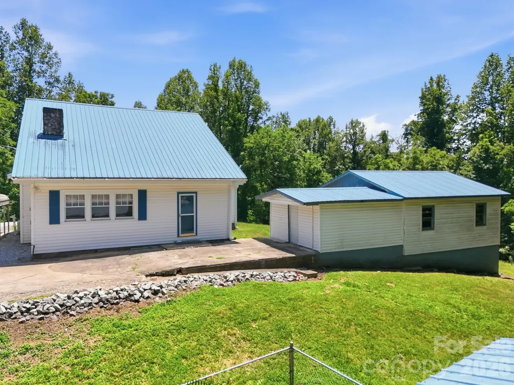 1231 Caldwell Place NW Lenoir NC 28645