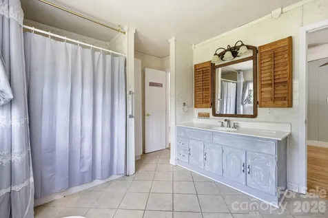 1231 Caldwell Place NW Lenoir NC 28645