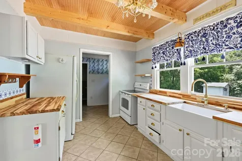 1231 Caldwell Place NW Lenoir NC 28645