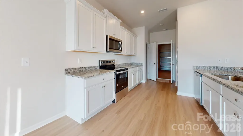 2118 Transatlantic Avenue Charlotte NC 28215
