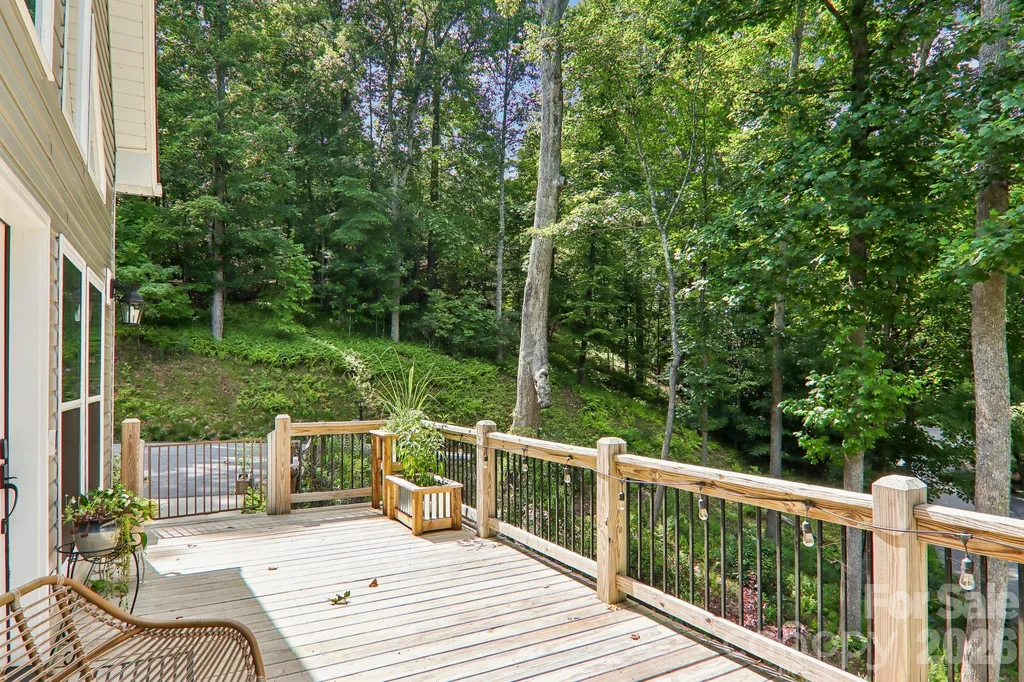 24 Caroline Lane Pisgah Forest NC 28768