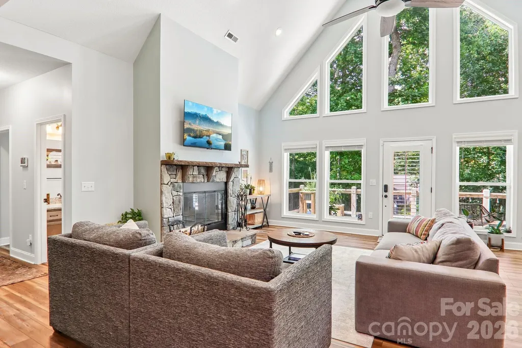 24 Caroline Lane Pisgah Forest NC 28768
