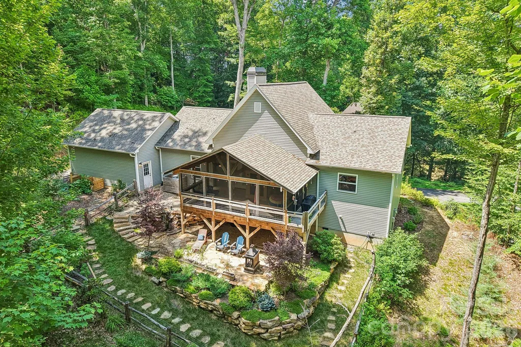 24 Caroline Lane Pisgah Forest NC 28768
