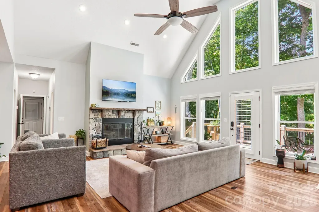 24 Caroline Lane Pisgah Forest NC 28768