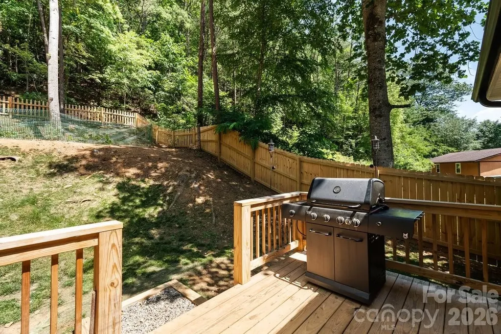 98 Dryid Hill Road Swannanoa NC 28778