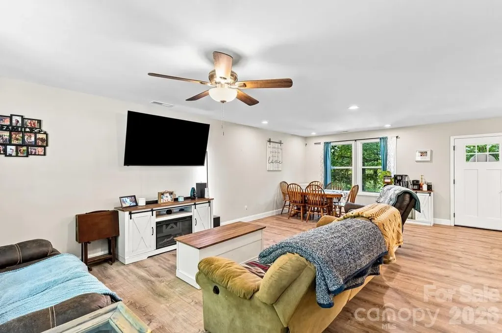 98 Dryid Hill Road Swannanoa NC 28778