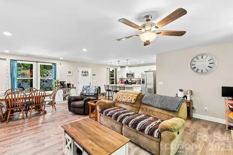 98 Dryid Hill Road Swannanoa NC 28778