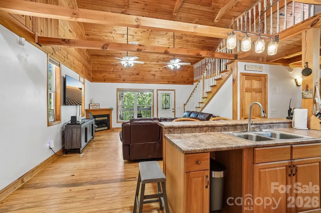 61 Misty Hill Lane Franklin NC 28734