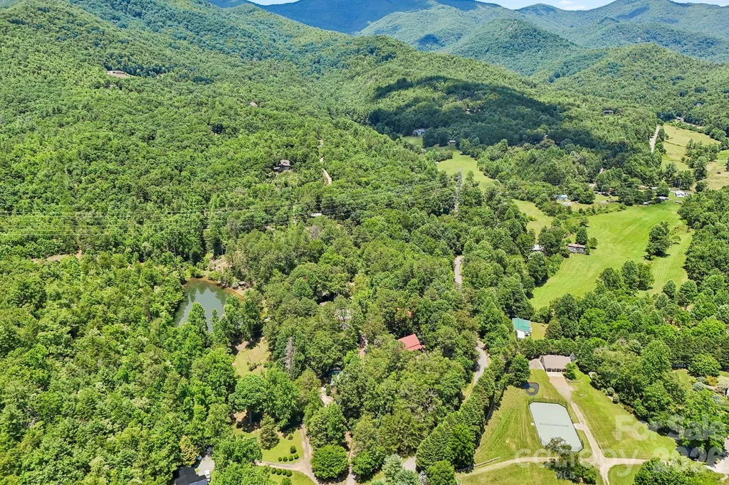 61 Misty Hill Lane Franklin NC 28734