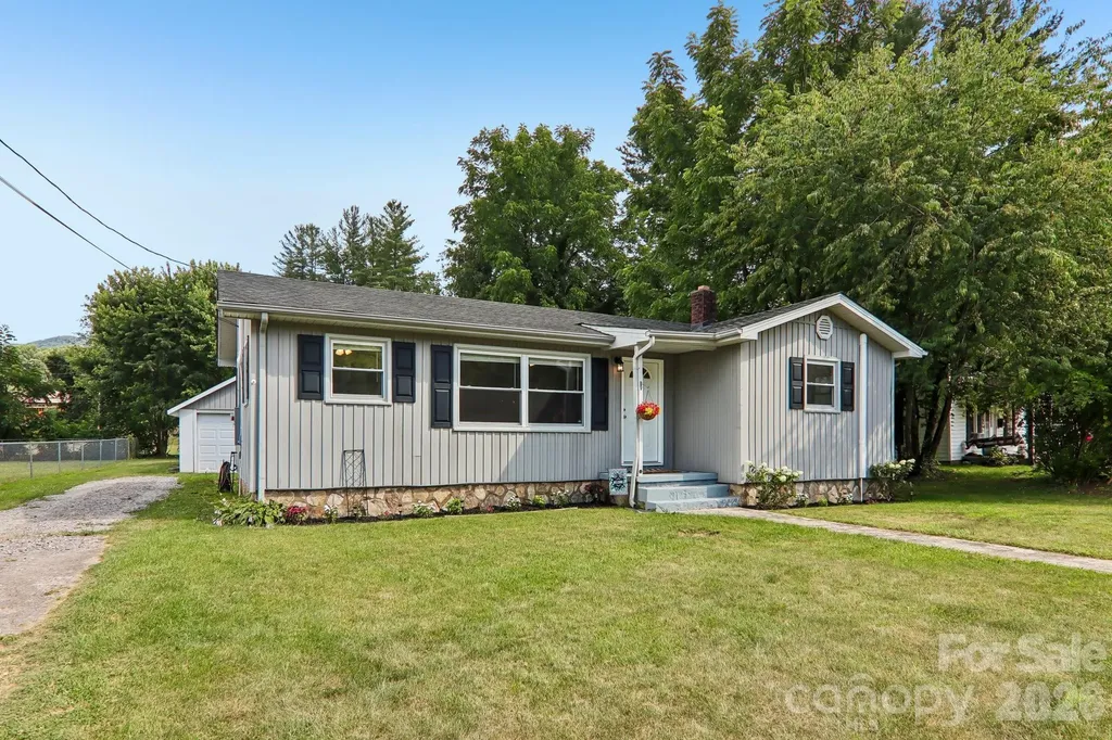 363 Killian Street Waynesville NC 28786