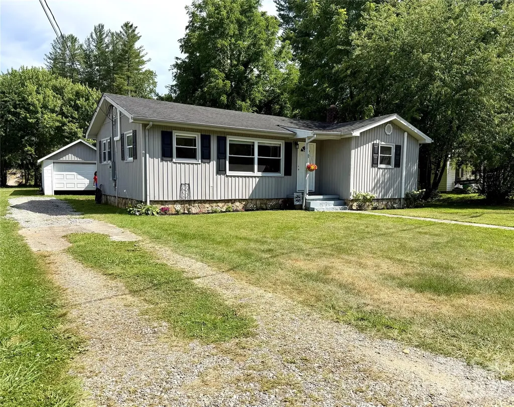 363 Killian Street Waynesville NC 28786