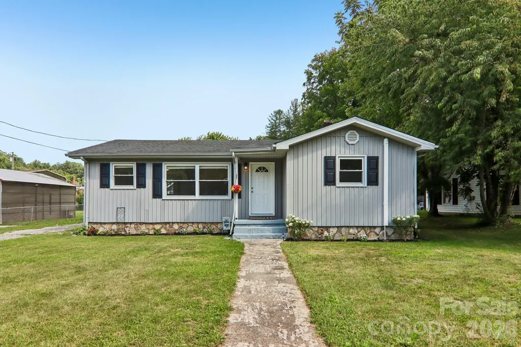 363 Killian Street Waynesville NC 28786
