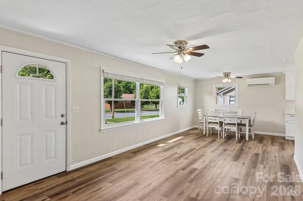 363 Killian Street Waynesville NC 28786