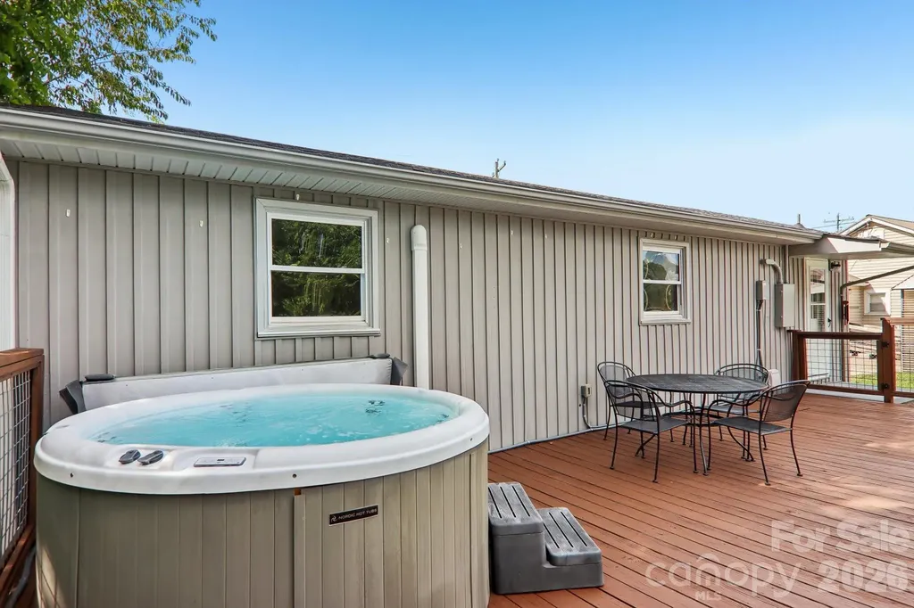 363 Killian Street Waynesville NC 28786