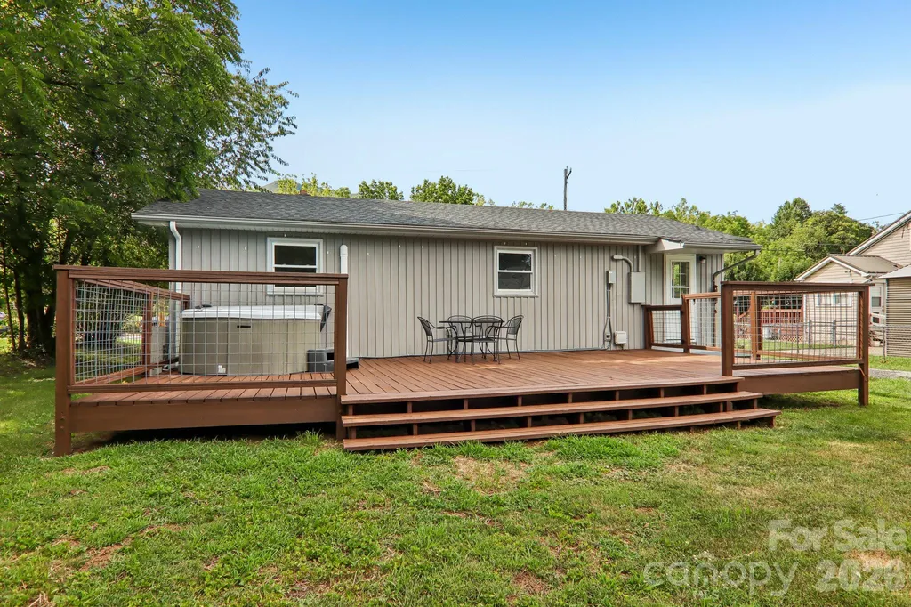 363 Killian Street Waynesville NC 28786