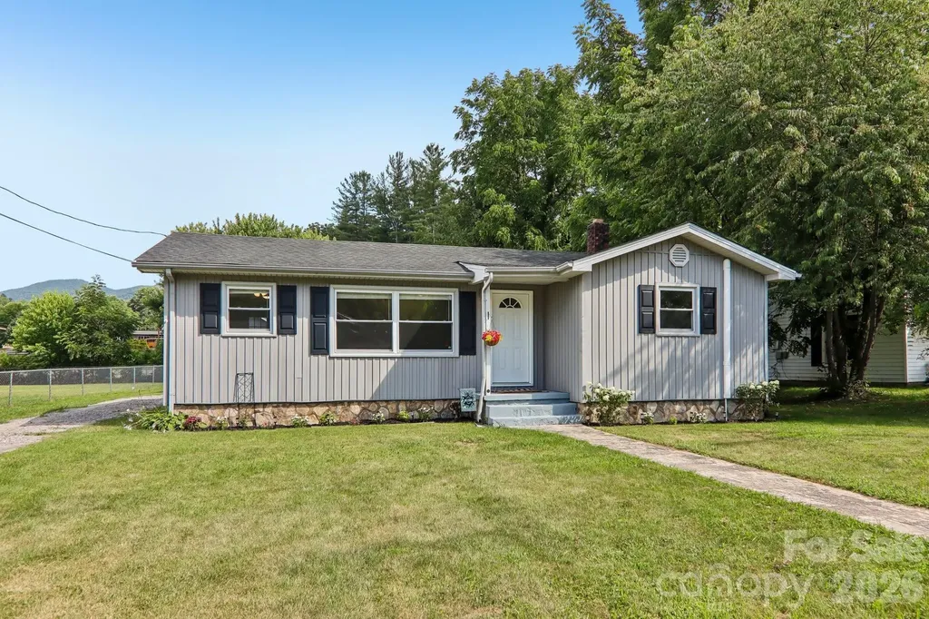 363 Killian Street Waynesville NC 28786