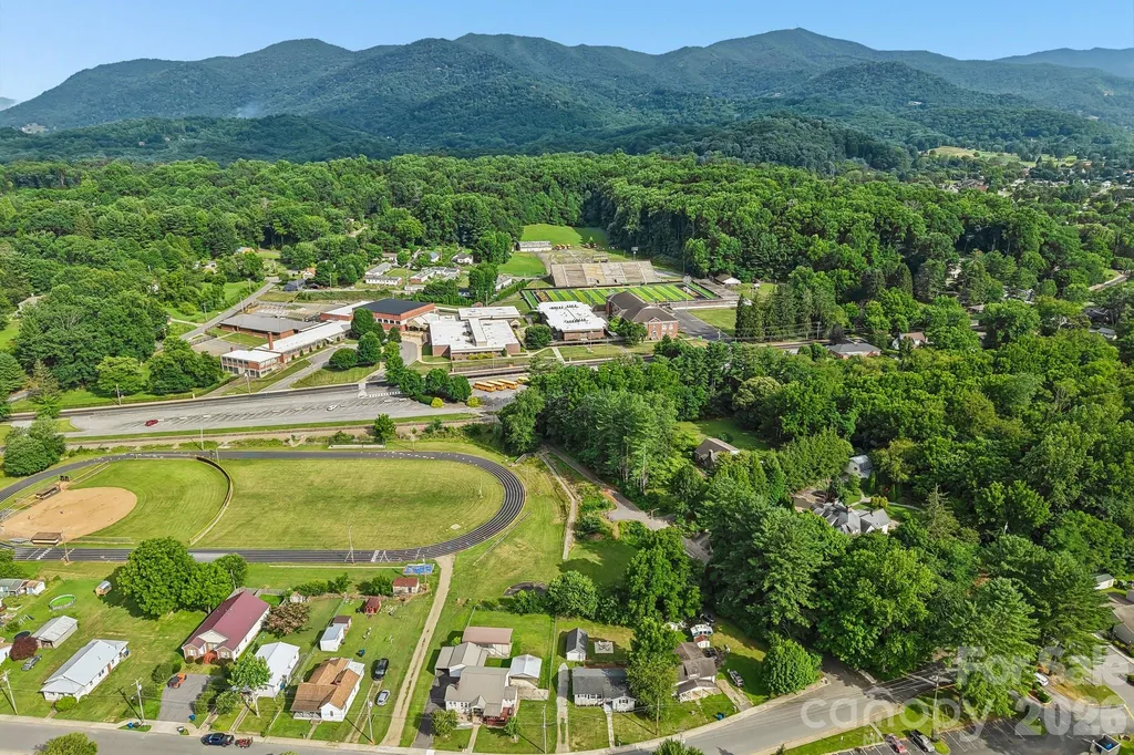 363 Killian Street Waynesville NC 28786