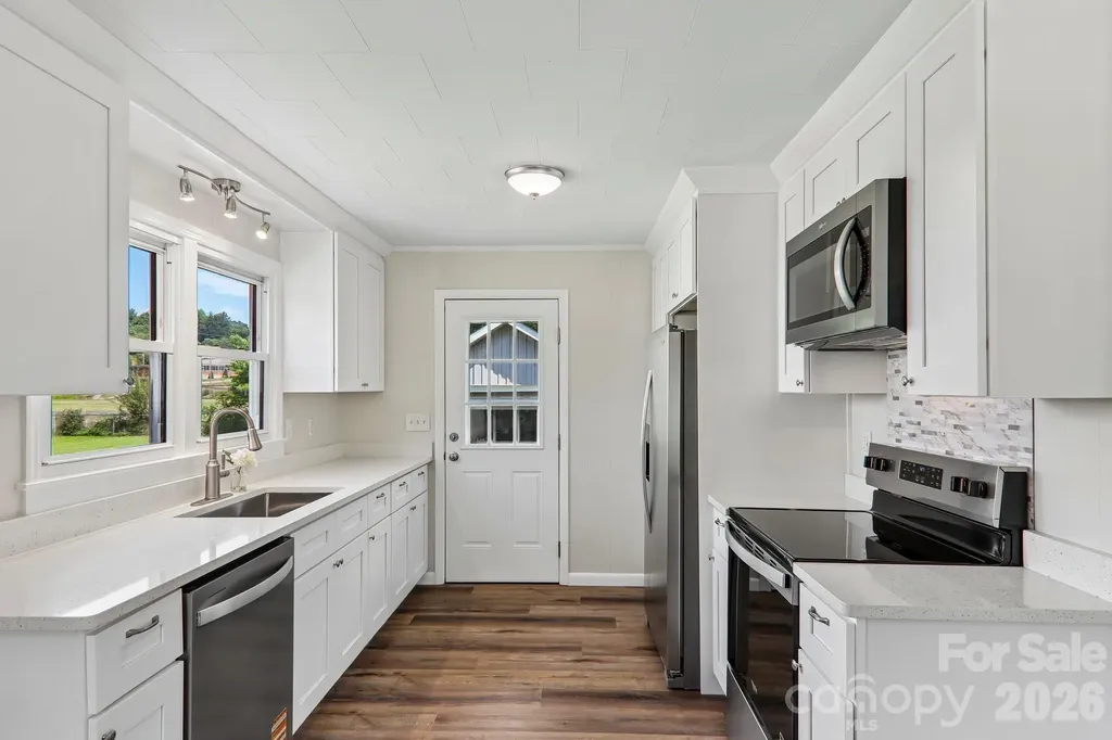 363 Killian Street Waynesville NC 28786