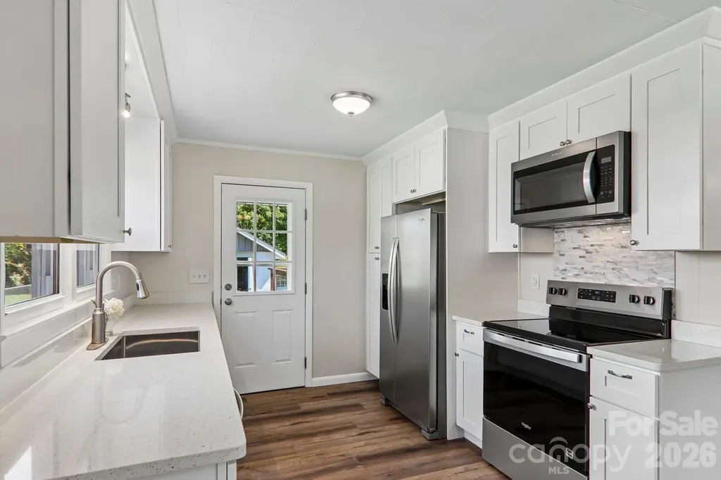 363 Killian Street Waynesville NC 28786