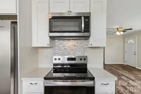 363 Killian Street Waynesville NC 28786