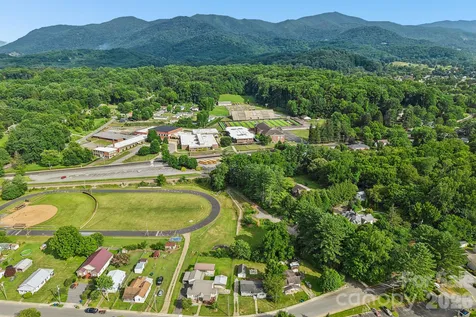 363 Killian Street Waynesville NC 28786