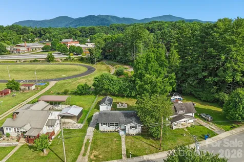 363 Killian Street Waynesville NC 28786