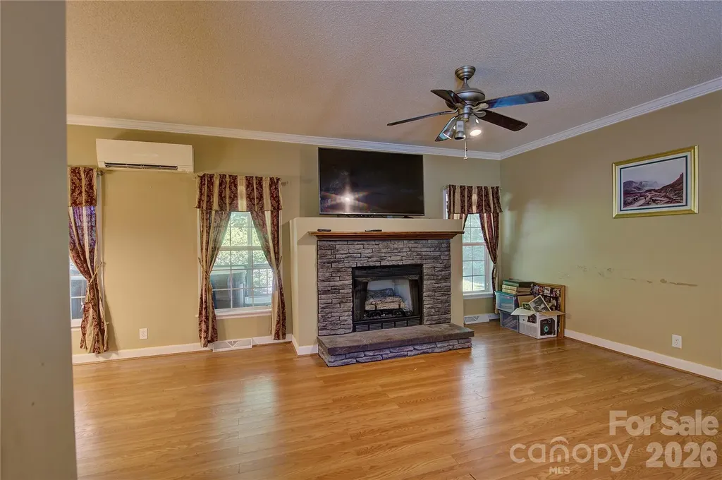 498 Broad Branch Road Bakersville NC 28705