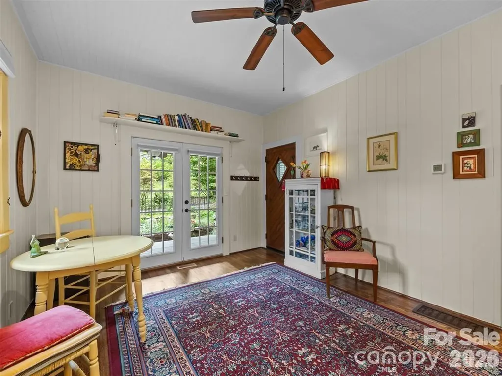 23 Leatherwood Lane Hendersonville NC 28739
