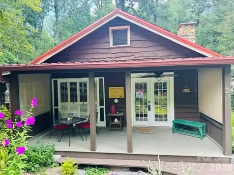 23 Leatherwood Lane Hendersonville NC 28739