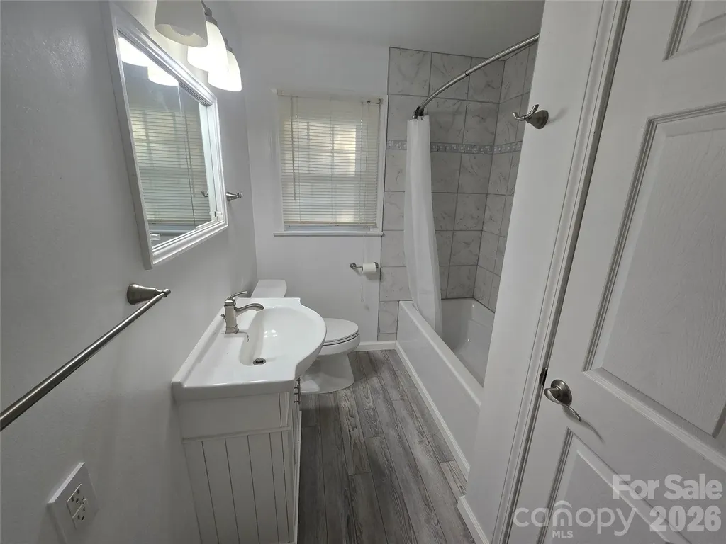 1108 2nd Street SE Conover NC 28613