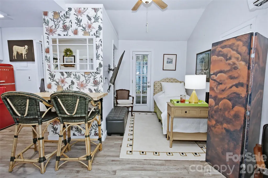 24 Rhododendron Drive Asheville NC 28805