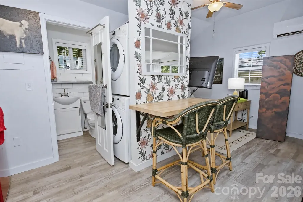 24 Rhododendron Drive Asheville NC 28805