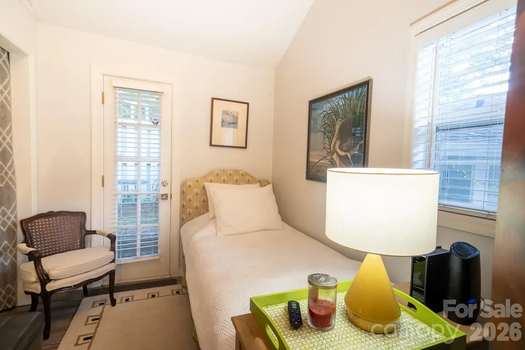 24 Rhododendron Drive Asheville NC 28805